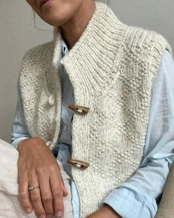 Josine Gebreid Mouwloos Vest – Warm, Stijlvol & Veelzijdig