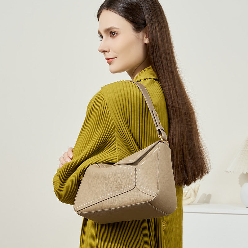 Maeve bag – Elegant, Modern & Stedelijk