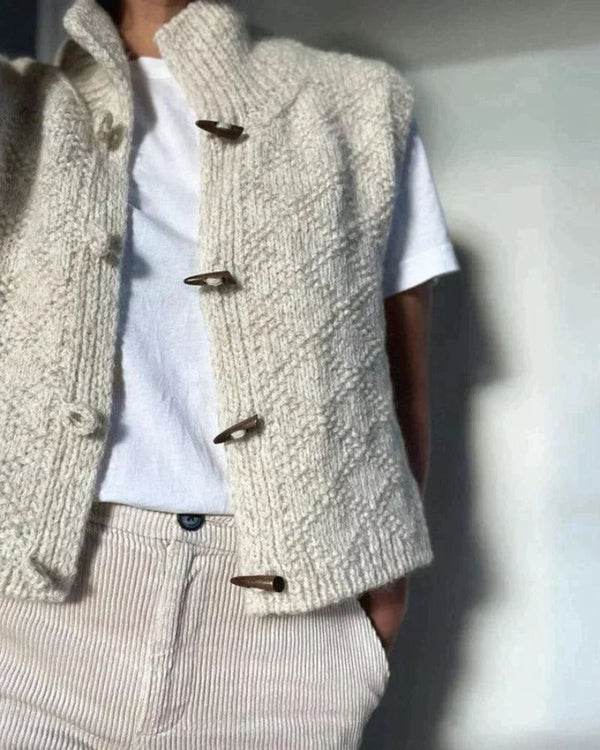 Josine Gebreid Mouwloos Vest – Warm, Stijlvol & Veelzijdig