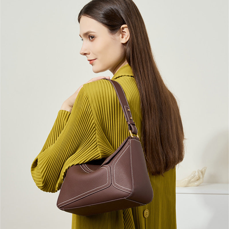 Maeve bag – Elegant, Modern & Stedelijk